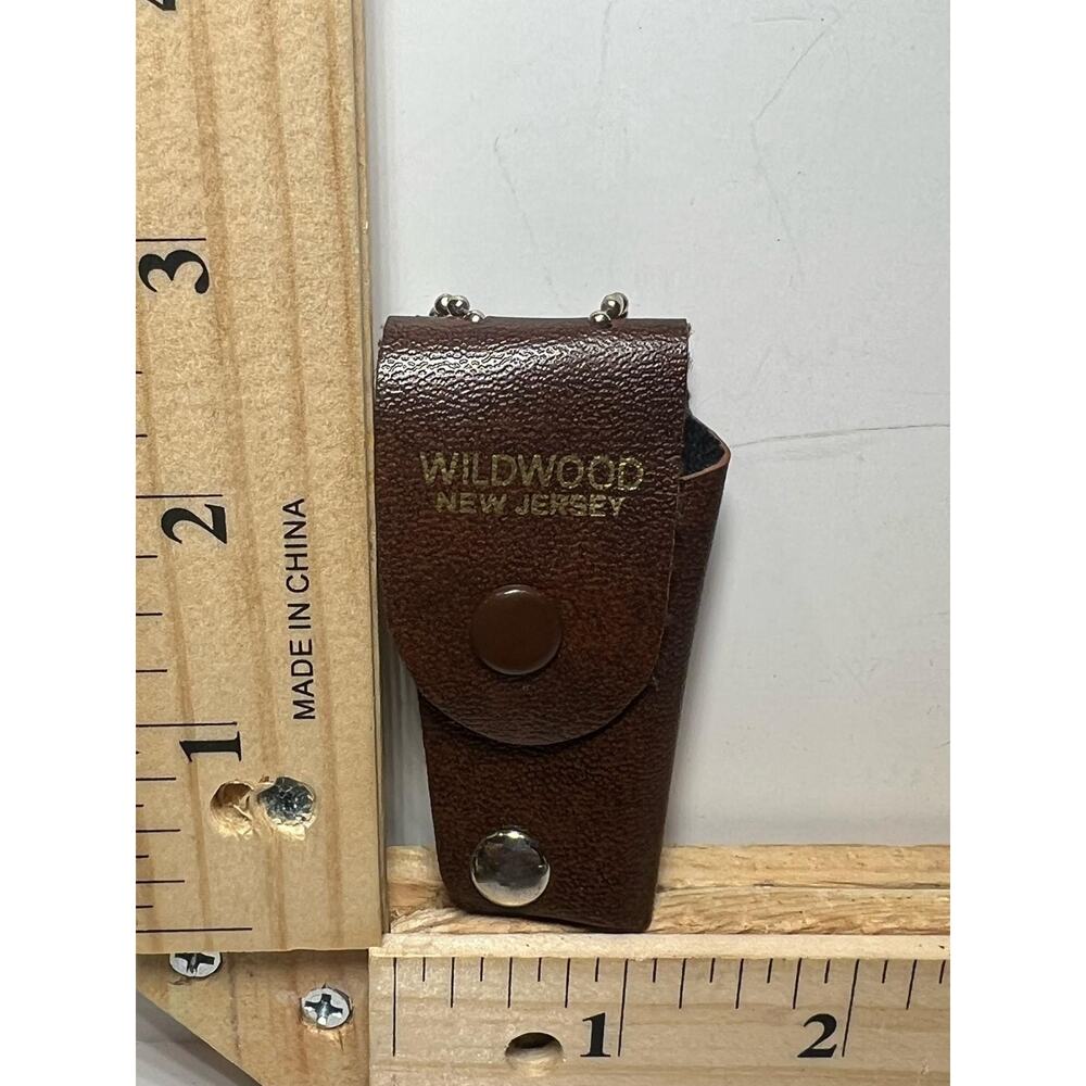 Vintage Wildwood NJ Leather Key Holder Souvenir Key Case with Metal Hooks